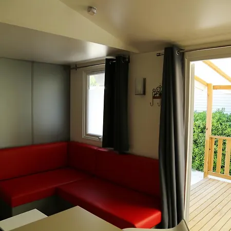 Кемпінг Camping Le Rochelongue Агд